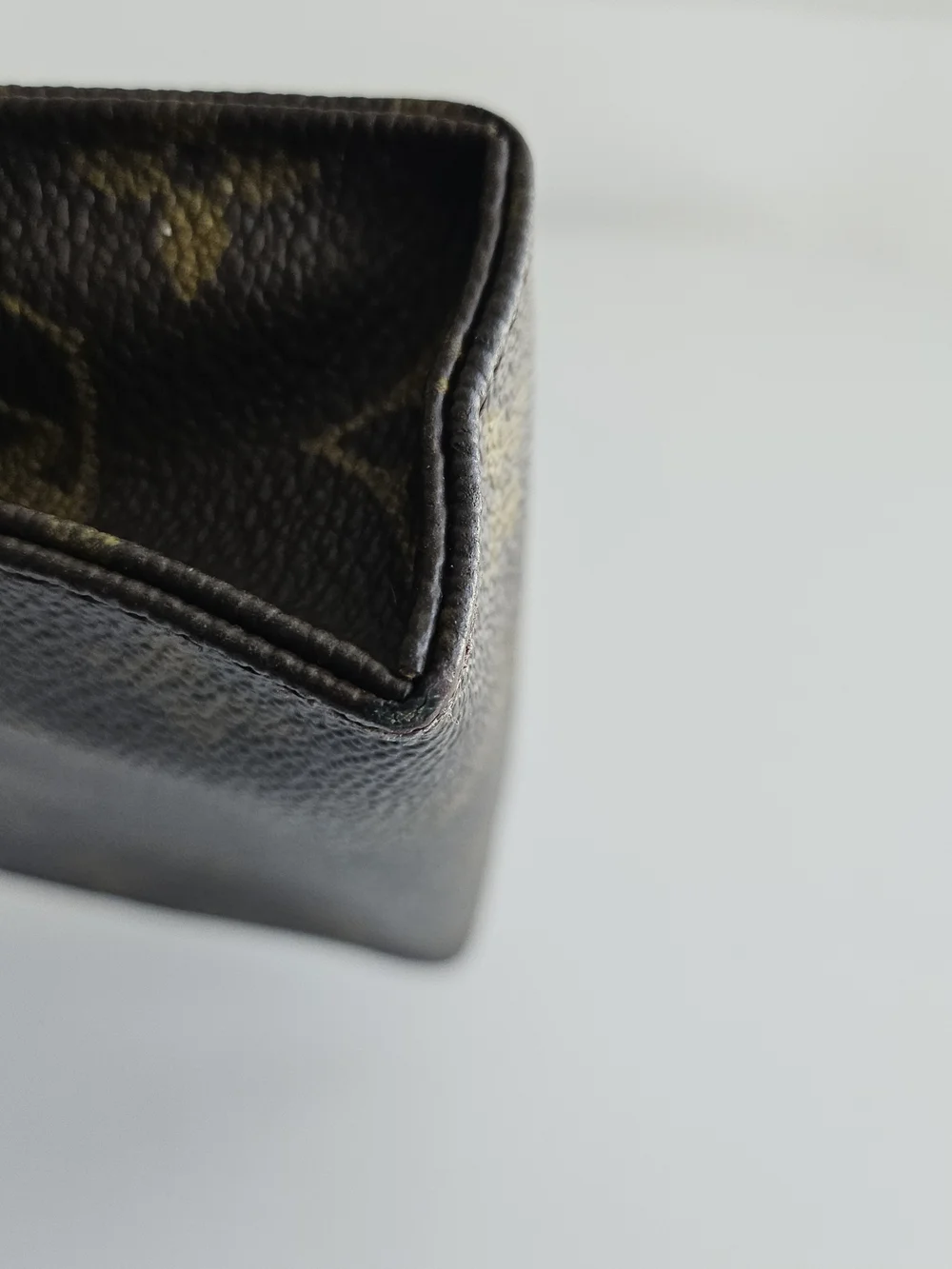Louis Vuitton Monogram Poche Toilette 15 Cosmetic Pouch